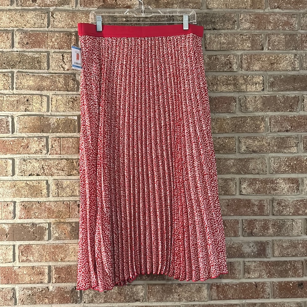 A-Line Pink & Ivory Pleated Skirt
